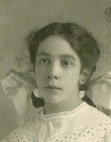 Marguerette St Martin young woman - 1907