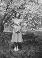 Sally Rita Jones (1903-1944)